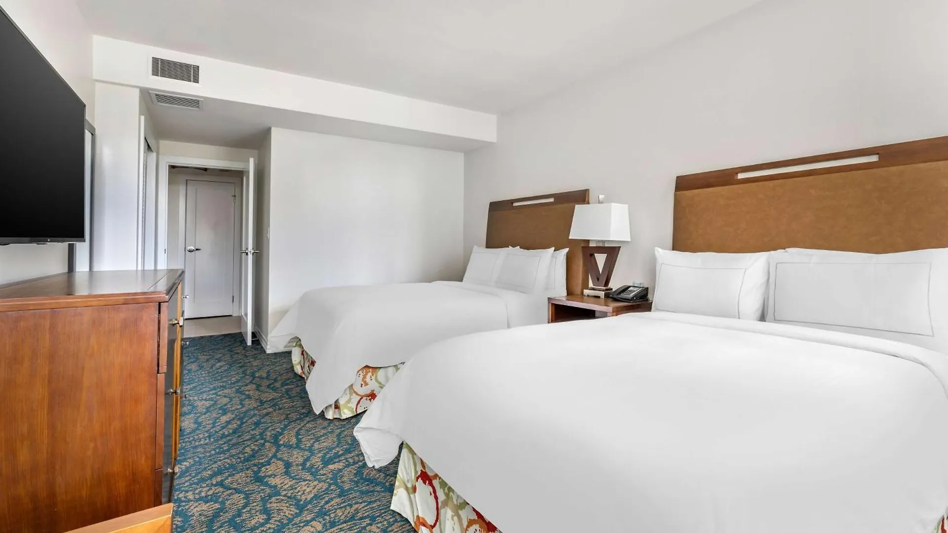 *** Resort Hilton Grand Vacations Club At Hilton Hawaiian Village Honolulu United States