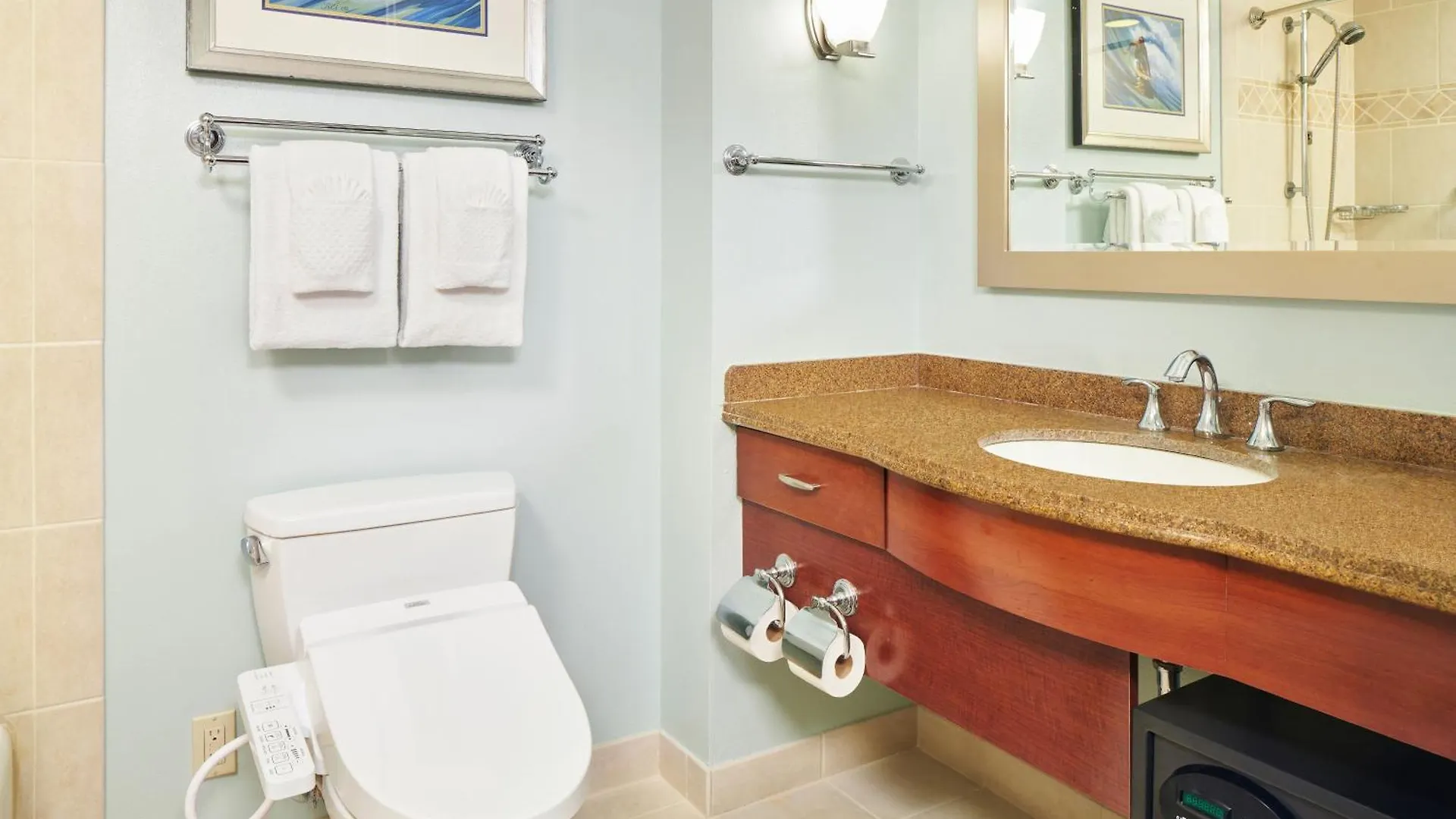 *** Resort Hilton Grand Vacations Club At Hilton Hawaiian Village Honolulu ABD