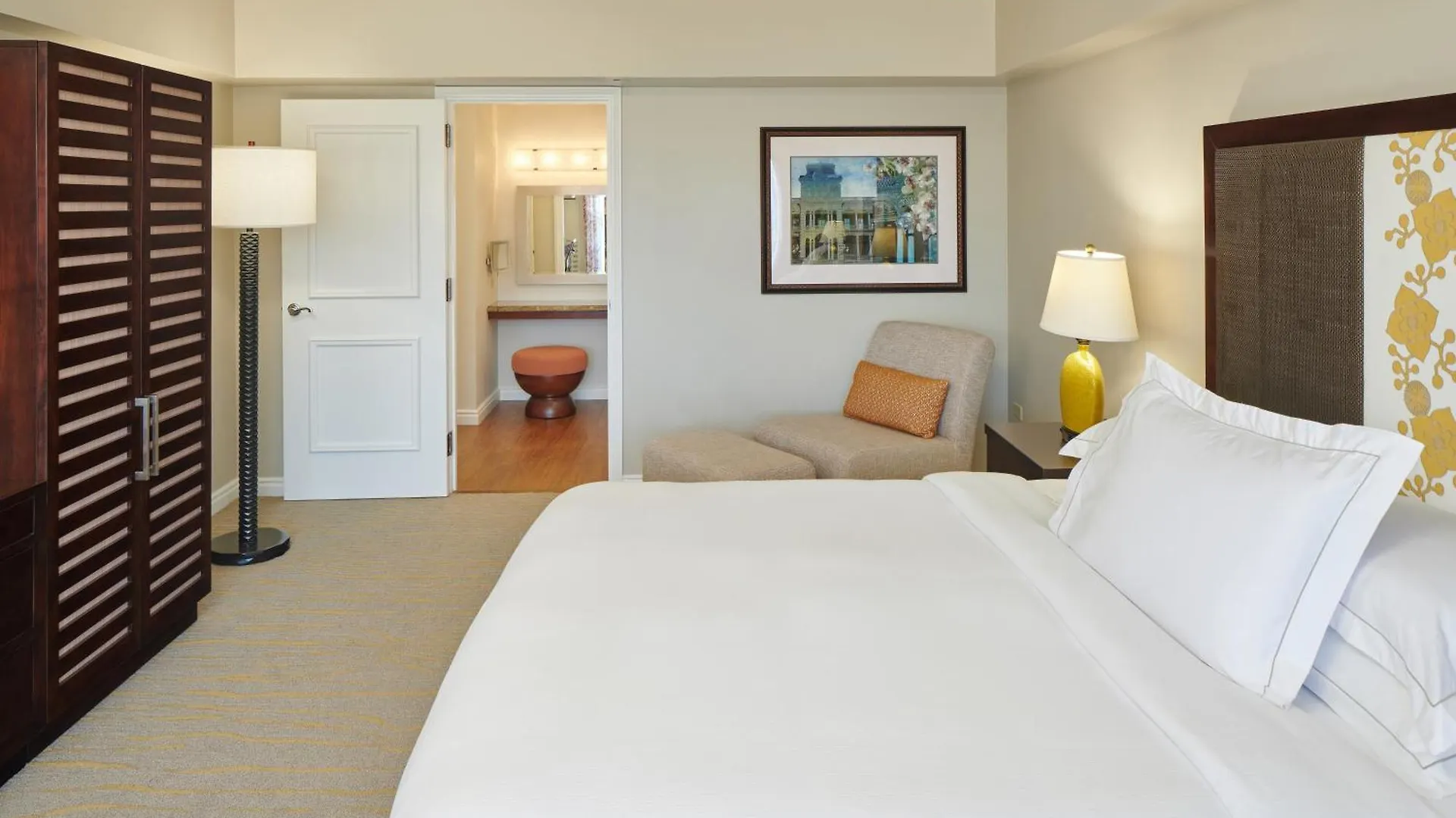 *** Resort Hilton Grand Vacations Club At Hilton Hawaiian Village Honolulu ABD